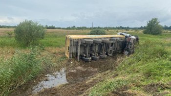 На Львівщині сталась ДТП за участі вантажівки та легковика: є постраждалий