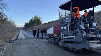 У селі на Яворівщині заасфальтували дорогу за 16 млн грн