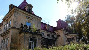 Екскерівник туберкульозної лікарні на Львівщині уник відповідальності за службове підроблення