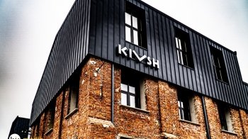 Як живуть переселенці у львівському прихистку "Ківш"