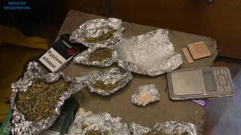 На Яворівщині взяли під варту наркодилерів та торговців зброєю