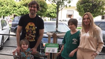 Актор Олексій Гнатковський висадив іменне дерево у Львові на підтримку ЗСУ