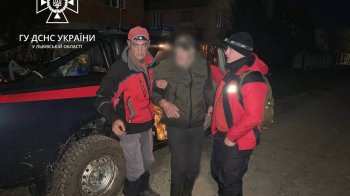 На Львівщині чоловік збирав гриби та загубився у лісі