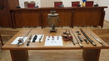 Львівська митниця передала музеям України цінні артефакти