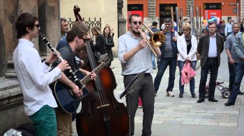 У Львівській міськраді встановили нові умови для вуличних музикантів і фотографів у центрі міста