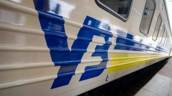 Біля Тернополя зійшов з рейок потяг, що їхав з Рахова до столиці