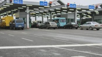У пункті пропуску в Шегинях відновлюють електронну чергу для авто