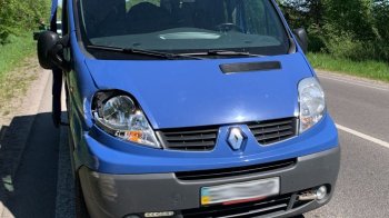 Атомобіль Renault Trafic на місці аварії