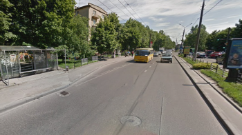 У Львові на Чорновола приберуть заїзні кишені на зупинках