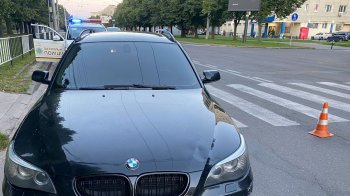 У Львові водій BMW збив жінку з двома дітьми