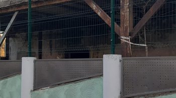 Учні у небезпеці: поблизу однієї зі шкіл у Львові помітили аварійну стіну