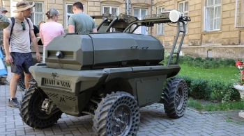 Львівська ОВА спільно з благодійниками передала два НРК на фронт