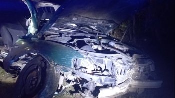 На Львівщині авто перекинулося у кювет: пасажирку довелося визволяти рятувальникам