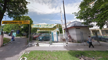 Львівська міськрада відсудила у власника стоянки 300 тис. грн