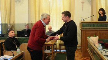 На сесії Львівської облради Козицький нагородив державними нагородами десятьох людей (фото)