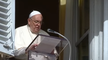 Папа Римський закликав зупинити війни, що вбивають майбутнє дітей