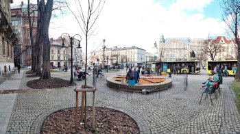 У Львові на площі Галицькій незабаром запрацює фонтан «Кульбаба»: деталі