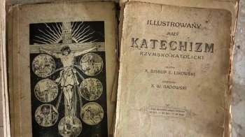 21-річна жителька Львівщини намагалася вивезти до Польщі книги початку XX століття
