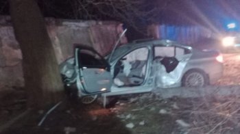 У Стрию водій «БМВ» в’їхав в електроопору, його госпіталізували в реанімацію