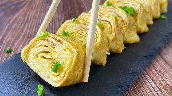 японський омлет тамагоякі