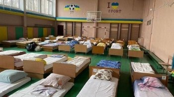 У МОН розповіли, чому переселенців планують виселити з гуртожитків та шкіл