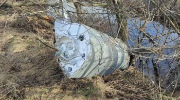 На Львівщині поряд з житловими будинками виявили уламок ракети, яка не здетонувала