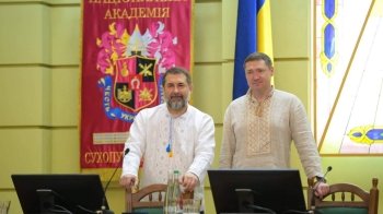 Очільник Луганщини подякував Львівській області за підтримку: з гордістю піднімемо український стяг