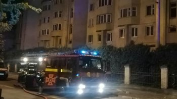 У Львові горіла квартира у житловому будинку — власника госпіталізували