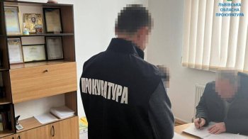 Двоє службовців комунального підприємства завдали бюджету Ходорова збитків на  400 тис. грн