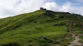 Незвіданий кусочок Карпат: на горі Піп-Іван Чорногірський розташована найвисокогірніша печера в Україні