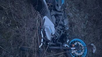 В Миколаєві двоє підлітків на мотоциклі під час обгону зіткнулися з ВАЗ