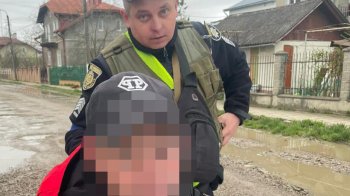 На автовокзалі у Самборі у жінки викрали сумку з грошима: крадія затримали