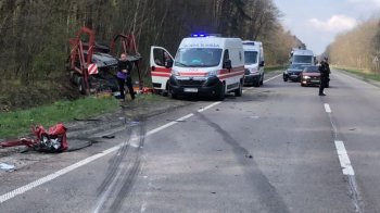 Швидкадопомога та патрульні на місці аварії