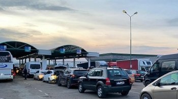 Автомобільні та автобусні черги у "Шегині": яка ситуація на інших пунктах пропуску
