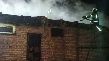 На Львівщині 67-річного чоловіка госпіталізували через пожежу