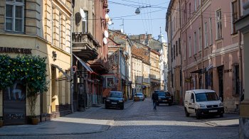 Протидія корупції та нові паркувальні майданчики: головні новини Львівщини за 28 квітня