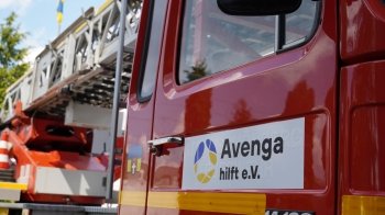 Львівські рятувальники отримали пожежну автодрабину з Німеччини