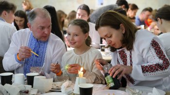 У Львові встановили національний рекорд із масового розпису писанок