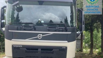 На потреби армії зі Львівщини передадуть арештовану білоруську вантажівку за 5 млн грн