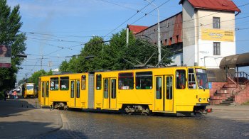 Після ранкових обстрілів Львова трамваї повертаються на свої маршрути