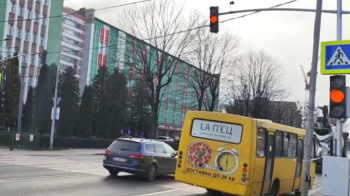 У Львові біля автостанції №2 встановили та увімкнули нові світлофори