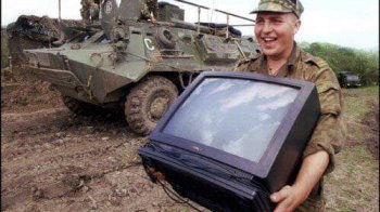 Армія окупанта легалізує мародерство — українська розвідка