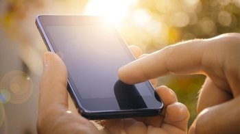 Українців попереджають про фейкові дзвінки від українських воїнів