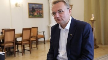 "Ми були перед вибором – зупинити громадський транспорт, або підняти ціну" — Садовий про підняття вартості проїзду у Львові