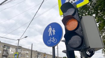 У Львові встановили новий світлофор для переходу через трамвайну колію