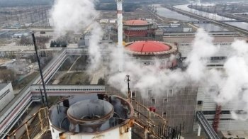 Лісова пожежа біля ЗАЕС та авіаудари по об'єктах у Сирії: головні новини ночі 26 серпня