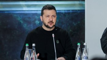 Президент закликав місцеву владу не забувати, що наразі пріоритетом є боротьба з ворогом