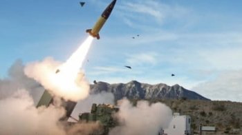 Військовий експерт прогнозує, коли Україна може отримати ракети різної дальності