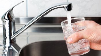 Все місто без води: у Дублянах стався прорив водопроводу