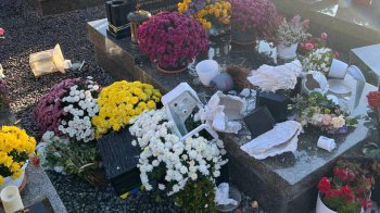 Львів’янку примусово госпіталізували до психлікарні після осквернення могил військових